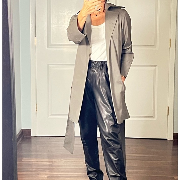 Helo Bicalho cropped trench coat - Picture 3 of 12